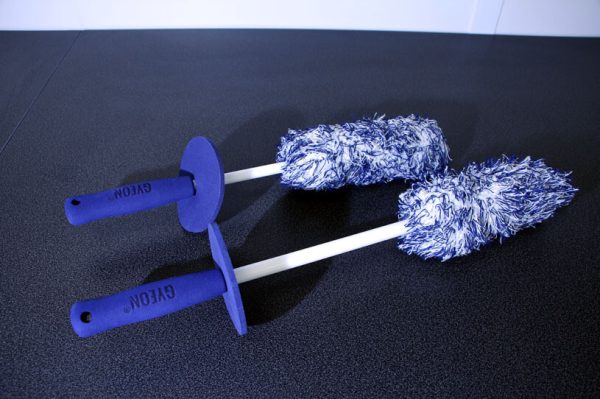 GYEON Q2M WHEEL BRUSH MEDIUM